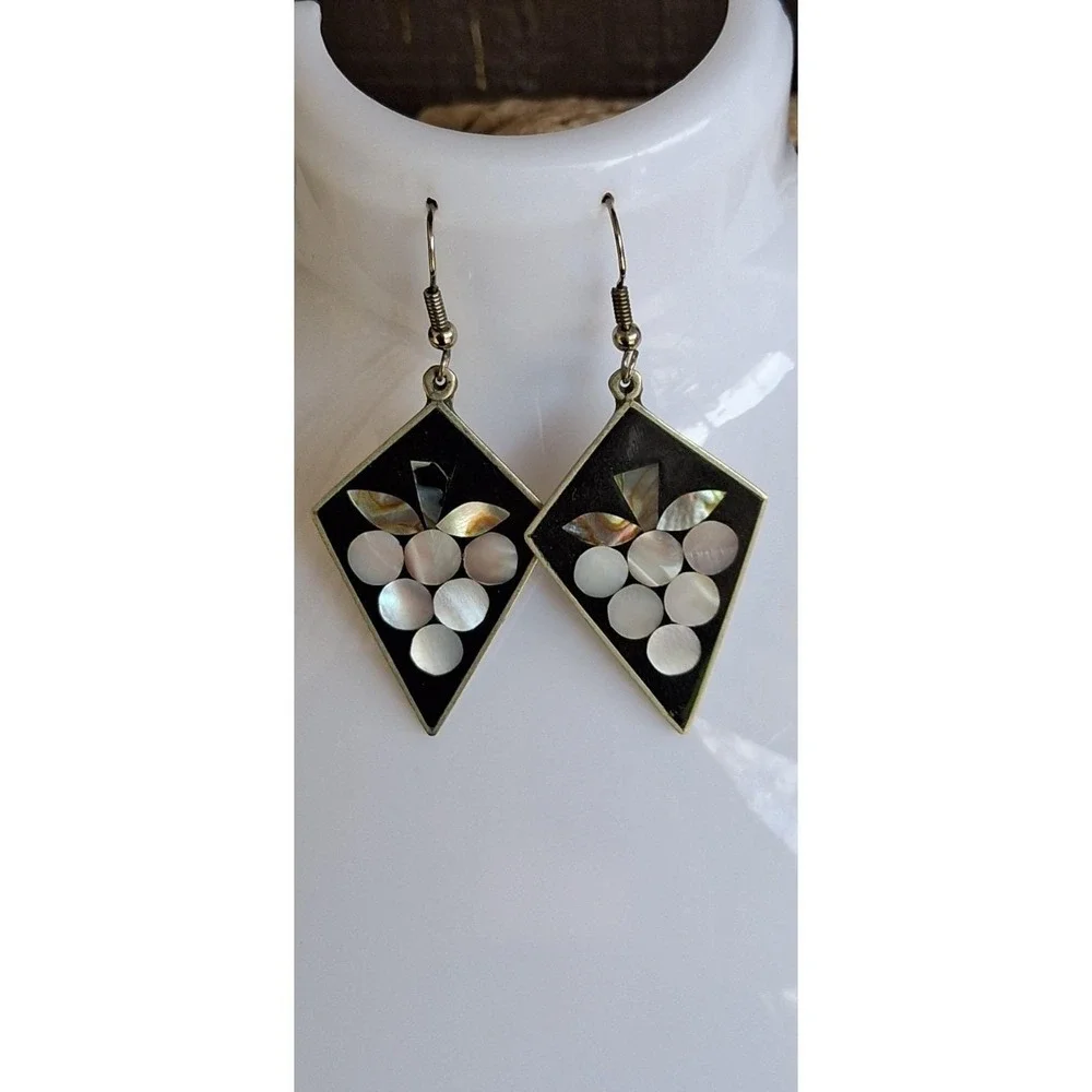 Vintage Mexican Alpaca Silver dangle earrings featuring a grape bunch motif.